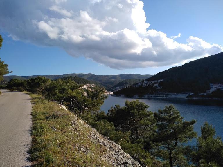 Curri Apartament Pucisca