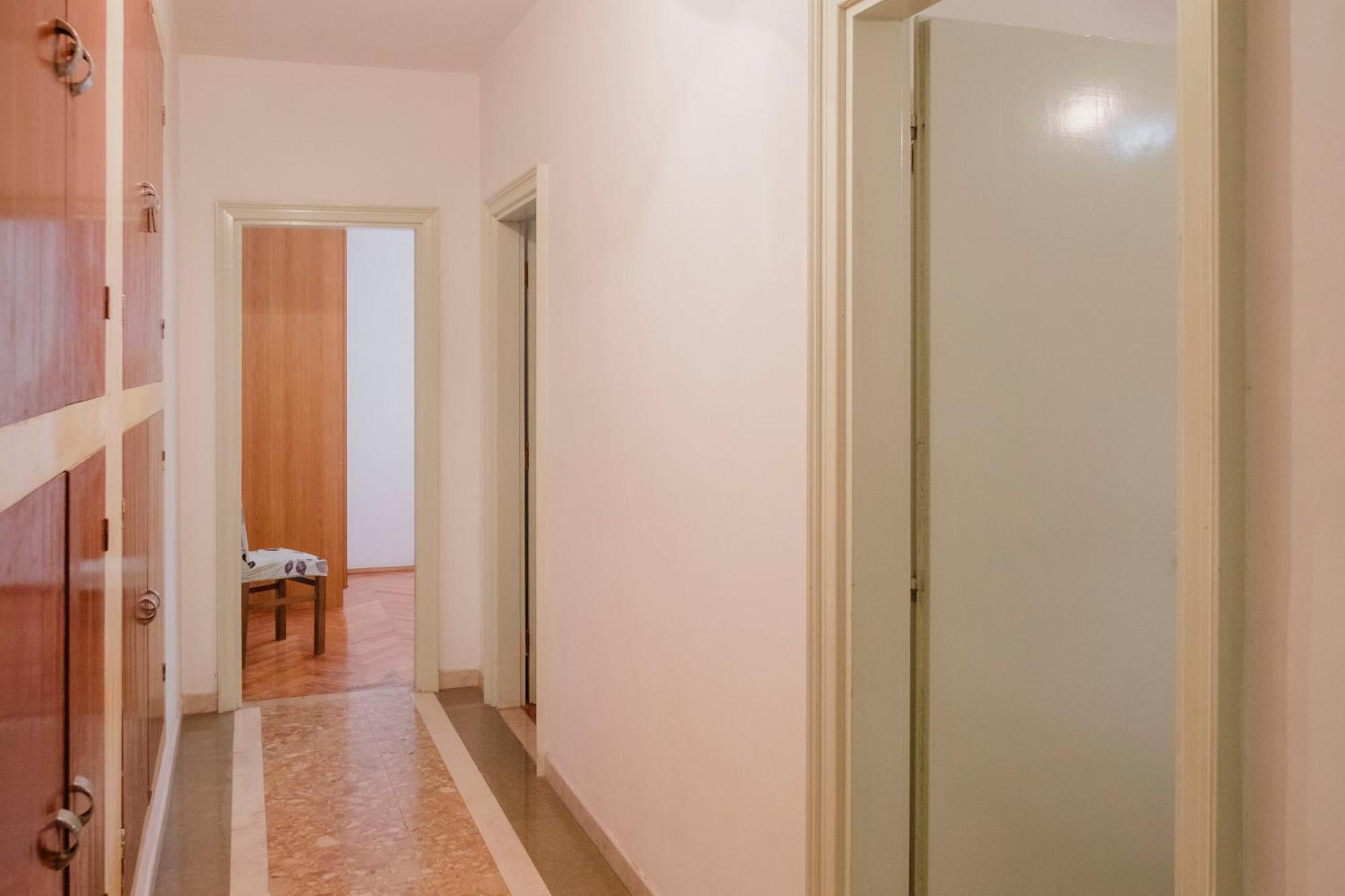 Apartament Curri